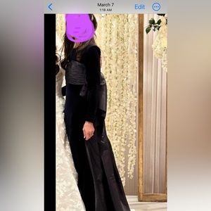 Oscar de la renta inspired navy velvet /tafetta gown size 4